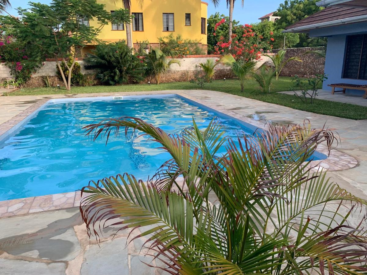 Lions Home Diani Beach Exterior photo