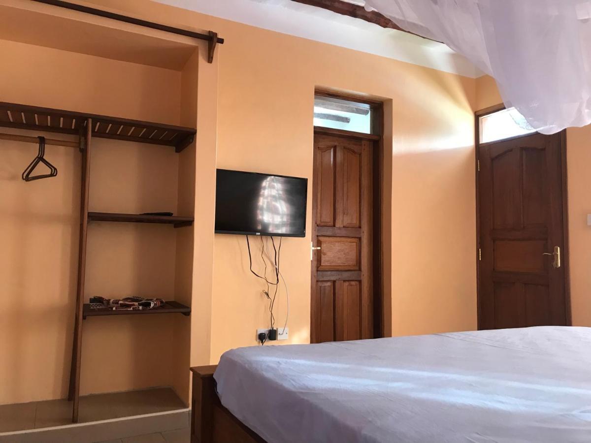 Lions Home Diani Beach Exterior photo